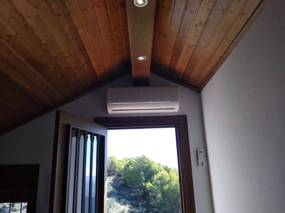 Casa Rural La Revuelta Con Las Mejores Vistas A La Naturaleza Yunquera Luaran gambar