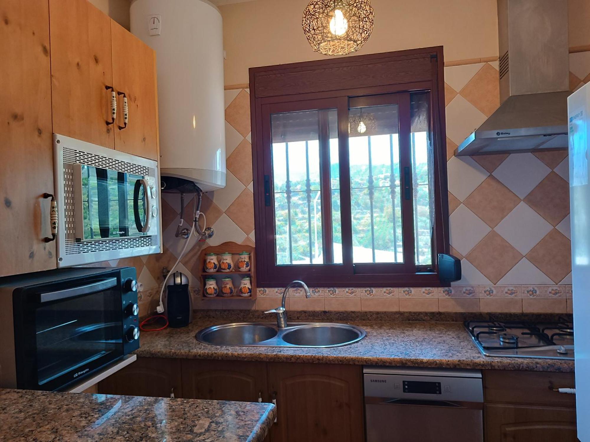 Casa Rural La Revuelta Con Las Mejores Vistas A La Naturaleza Yunquera Luaran gambar